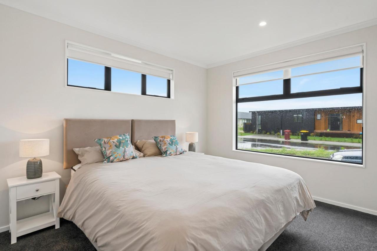 Pride Of Pinot - Martinborough Holiday Home Eksteriør bilde